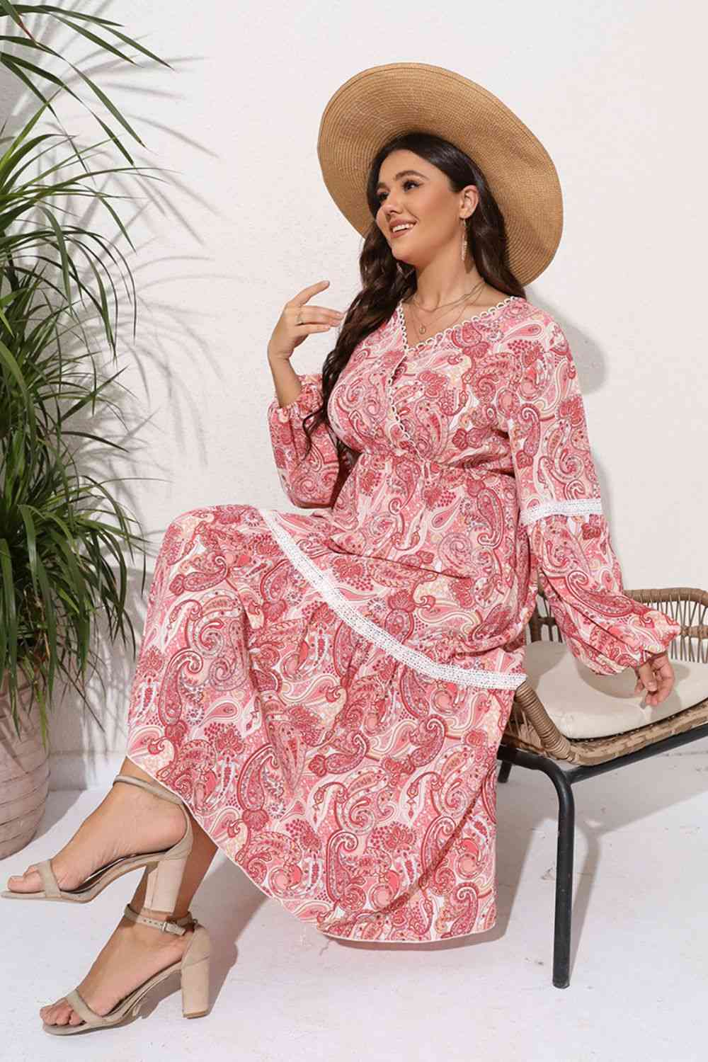 Plus Size Spliced Lace Surplice Balloon Sleeve Maxi Dress